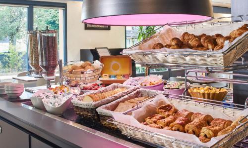 Kyriad Tarbes Bastillac - photo 2